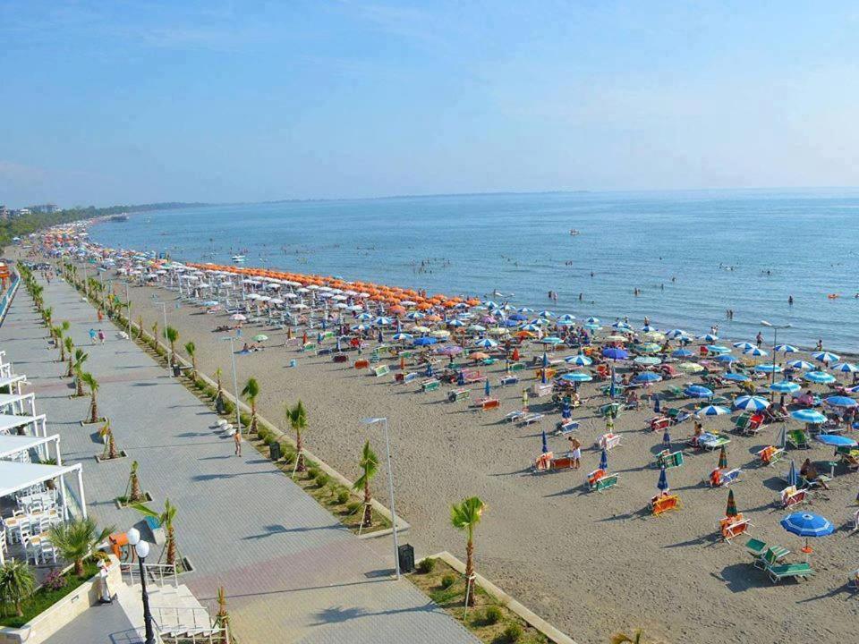 Hotel Mario, Shëngjin Esterno foto